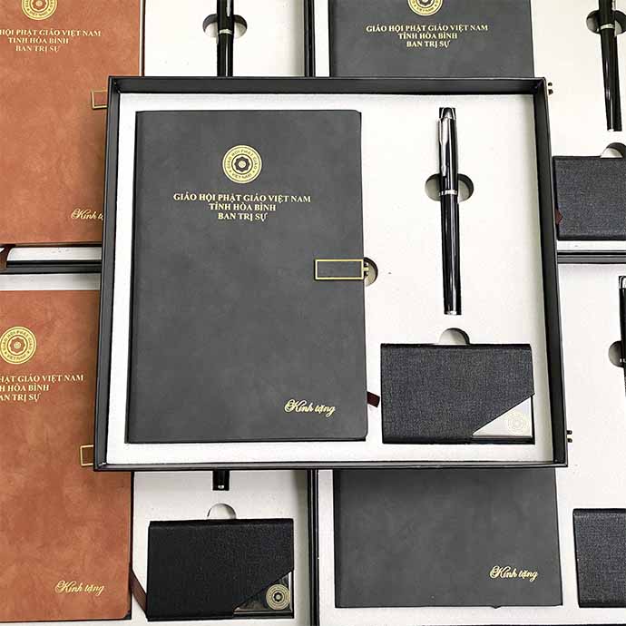 Bộ quà tặng sổ tay bút ký cao cấp in logo theo yêu cầu