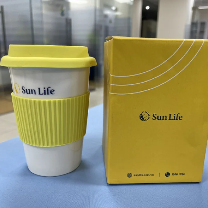 Ly Sứ Nắp Silicone Kèm Hộp – In Logo Theo Yêu Cầu