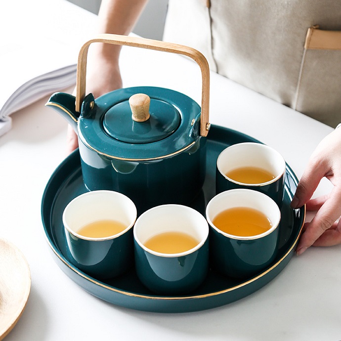 Bộ Ấm Chén In Logo Theo Yêu Cầu – Thiết Kế Sang Trọng