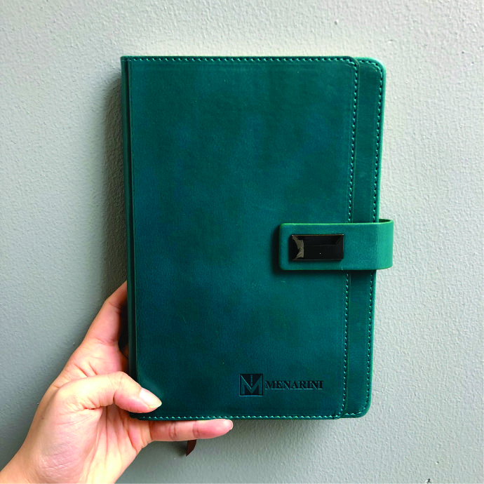 Sổ Bìa Da Khóa Cài Kim Loại – Sổ Tay Bìa Da Màu Xanh Cao Cấp