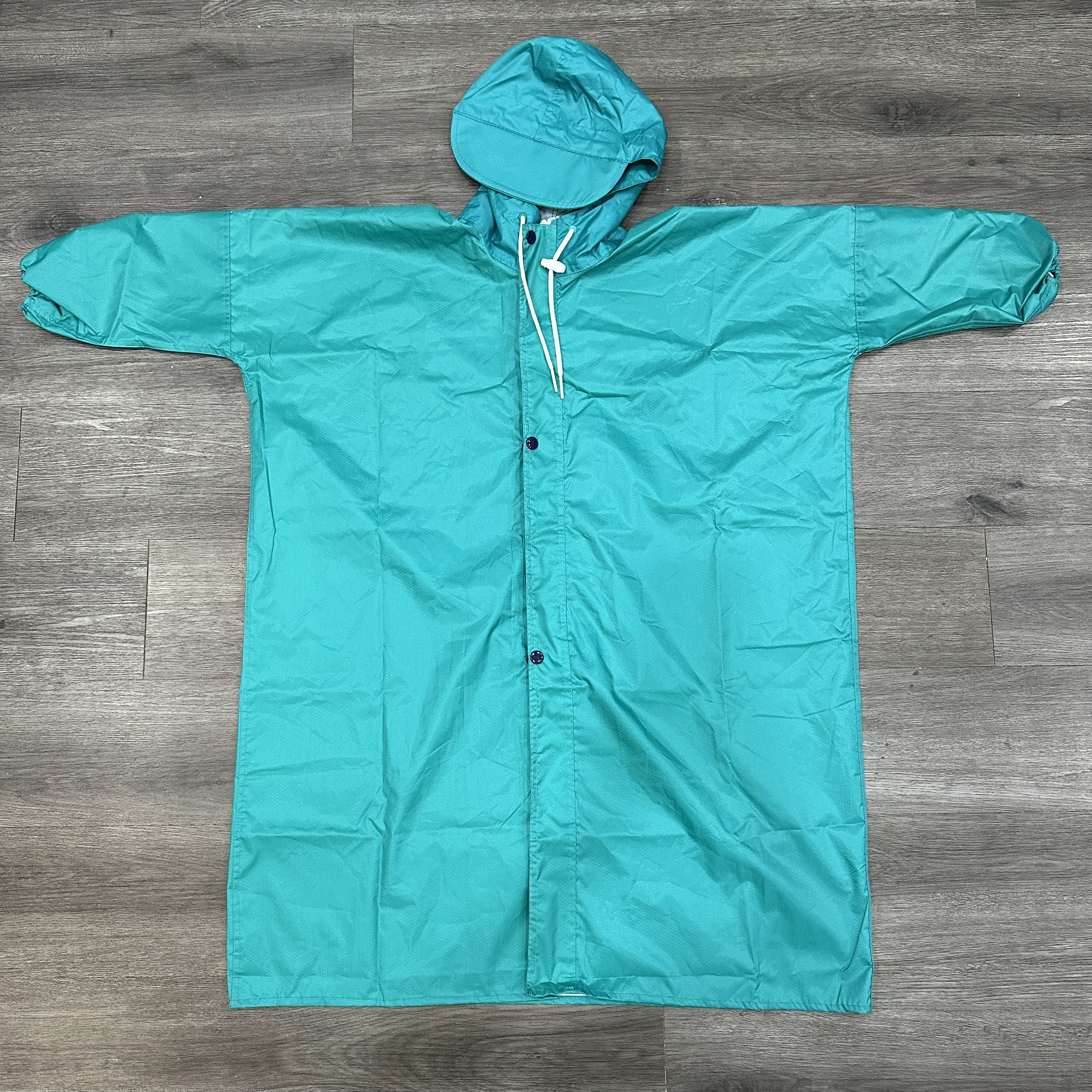 Áo Mưa Trẻ Em Có Mũ – Quà Tặng Doanh Nghiệp In Logo Theo Yêu Cầu