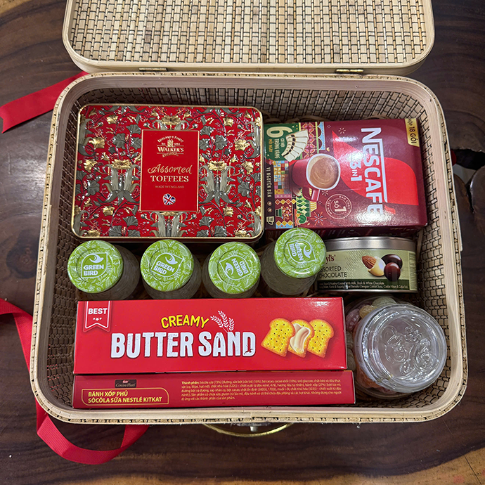 Bộ Quà Tặng Tết In Logo Theo Yêu Cầu - Cao Cấp, Sang Trọng, Giá Tốt