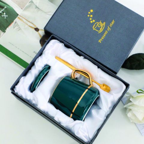 Cốc Sứ Xanh Ngọc Viền Vàng Cao Cấp Kèm Muỗng – Quà Tặng Sang Trọng Đựng Trong Hộp