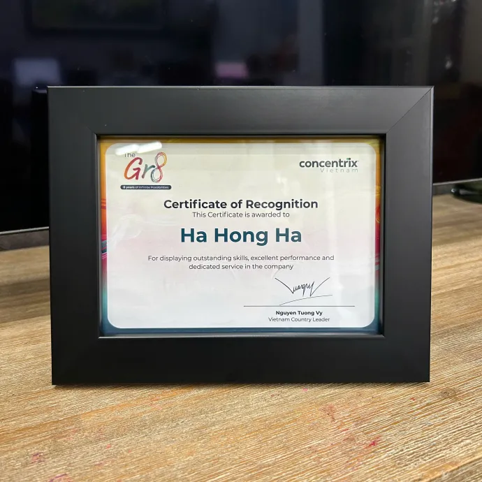 Khung Bằng Khen Để Bàn – Quà Tặng Doanh Nghiệp Vinh Danh, In Logo Theo Yêu Cầu