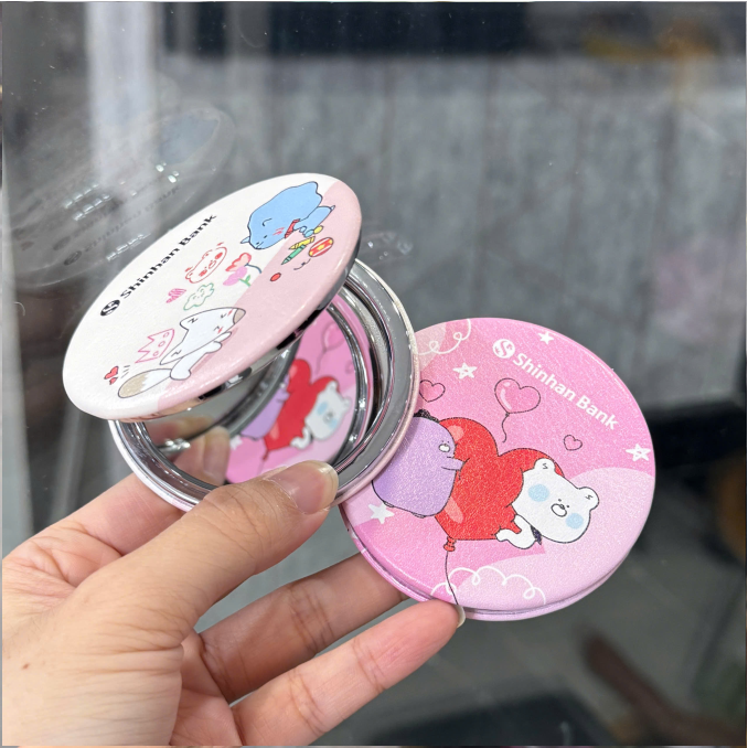 Gương Cầm Tay Mini Dễ Thương – In Hoạt Hình, Quà Tặng Ngân Hàng
